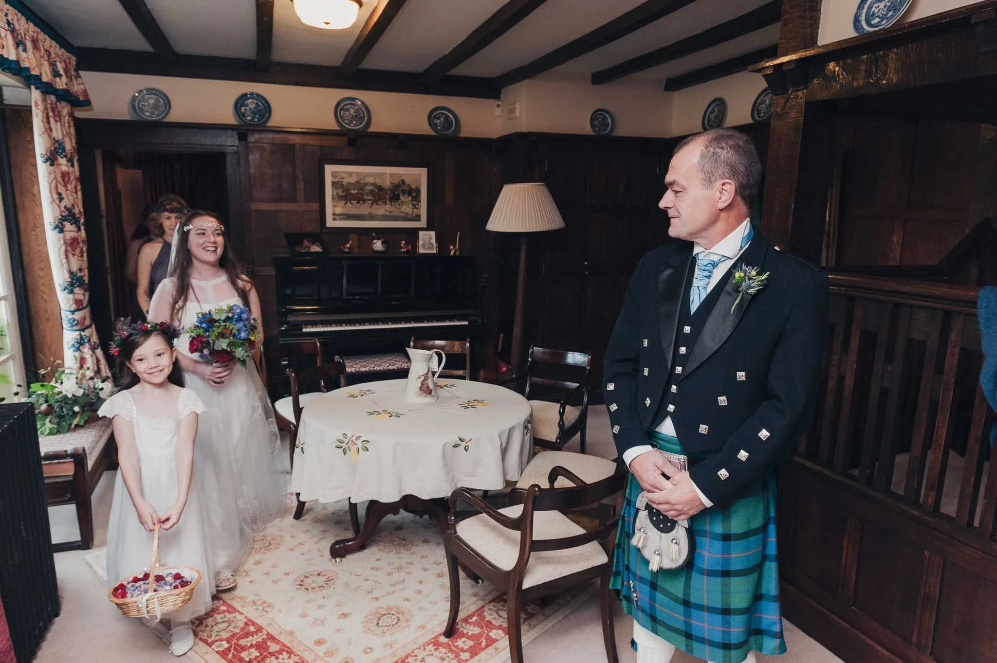 April & James - Wedding-17.jpg