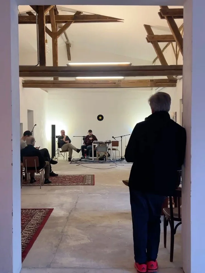 Vielen Dank f&uuml;r euren Besuch! 🎶
Am Samstag, dem 18. April, waren wir zu Gast bei @radio.industry . Wir haben uns die Sammlung angeh&ouml;rt, die die K&uuml;nstlerin Inge Mahn hinterlassen hat. 

🎧Die Aufzeichnung der Sendung wird auf @radio.in