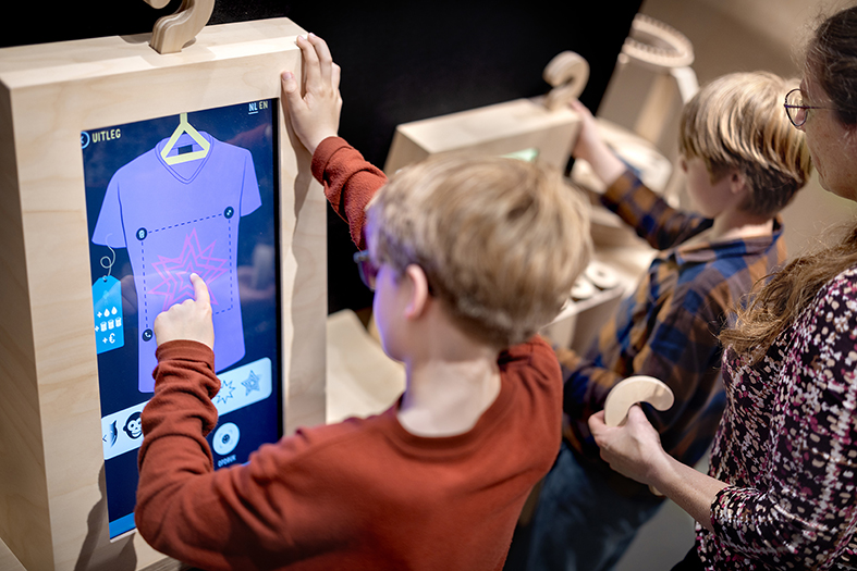 Technium Ontwerp een t-shirt.png