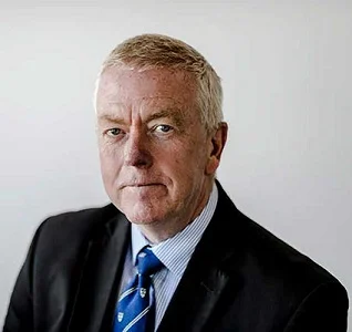 DefiniGEN strengthens Board with appointment of Professor Sir John Savill