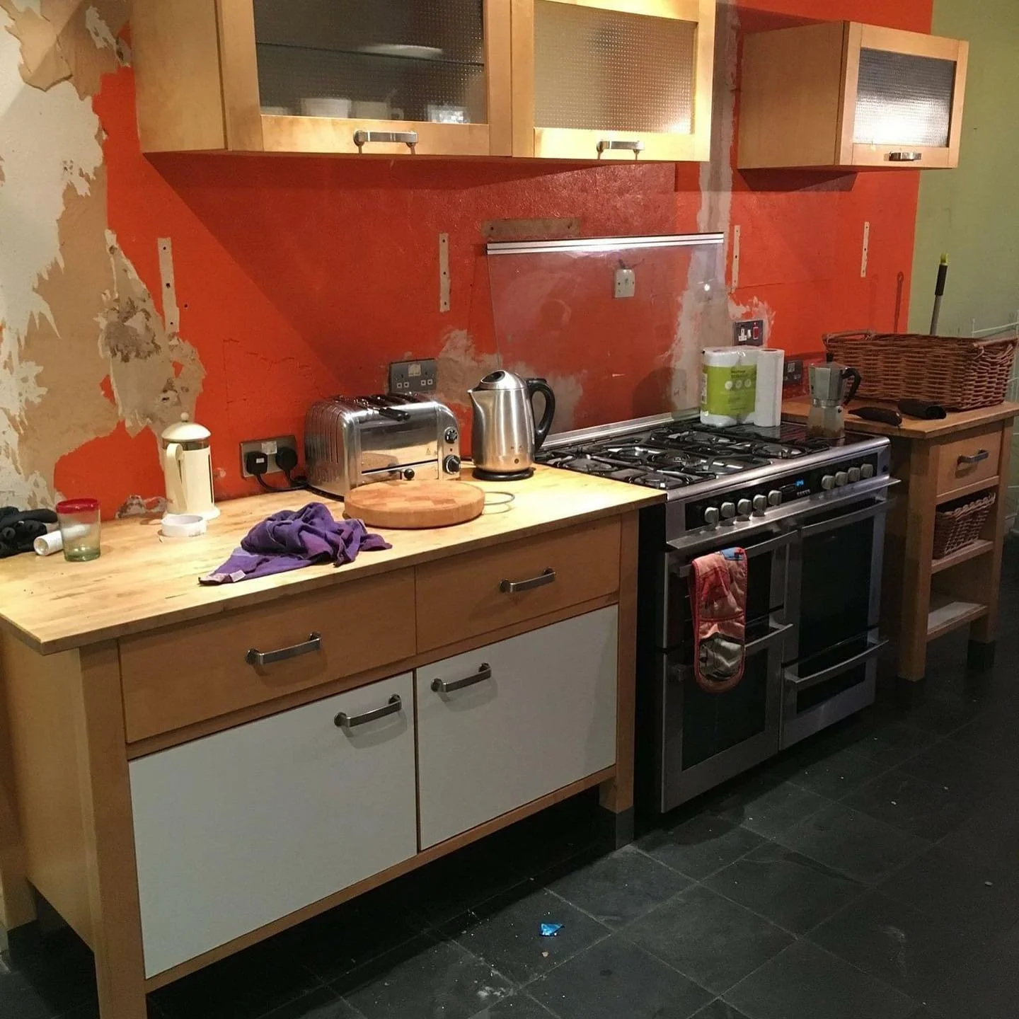 old kitchen before renovation