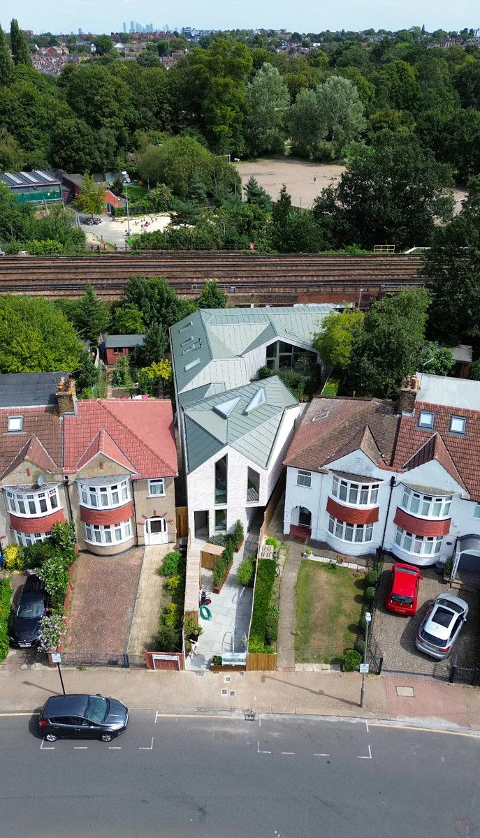 Rose Hip Yard: A Contemporary Development of Three Diamond-Shaped Homes on a Former Storage Yard.