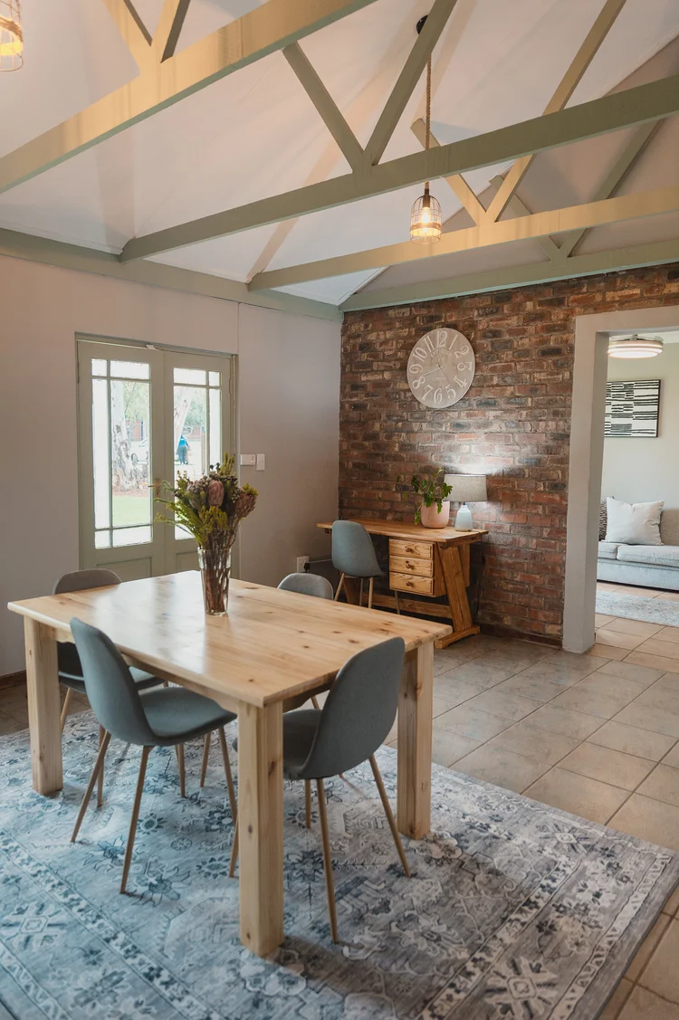 Unit 2 — Dining area