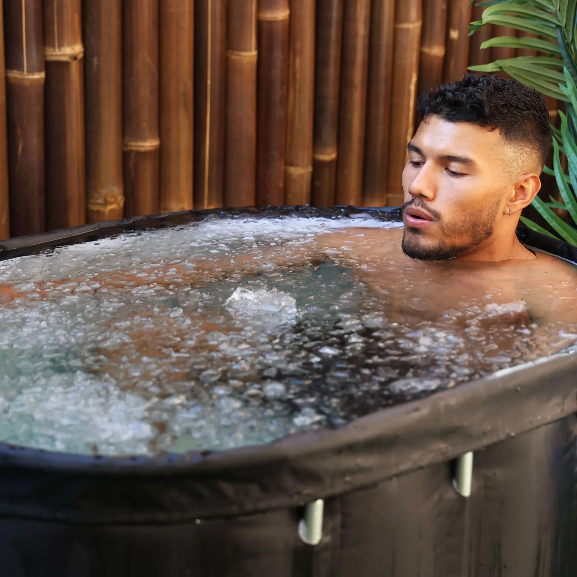 ice-bath-max-v2-2.webp