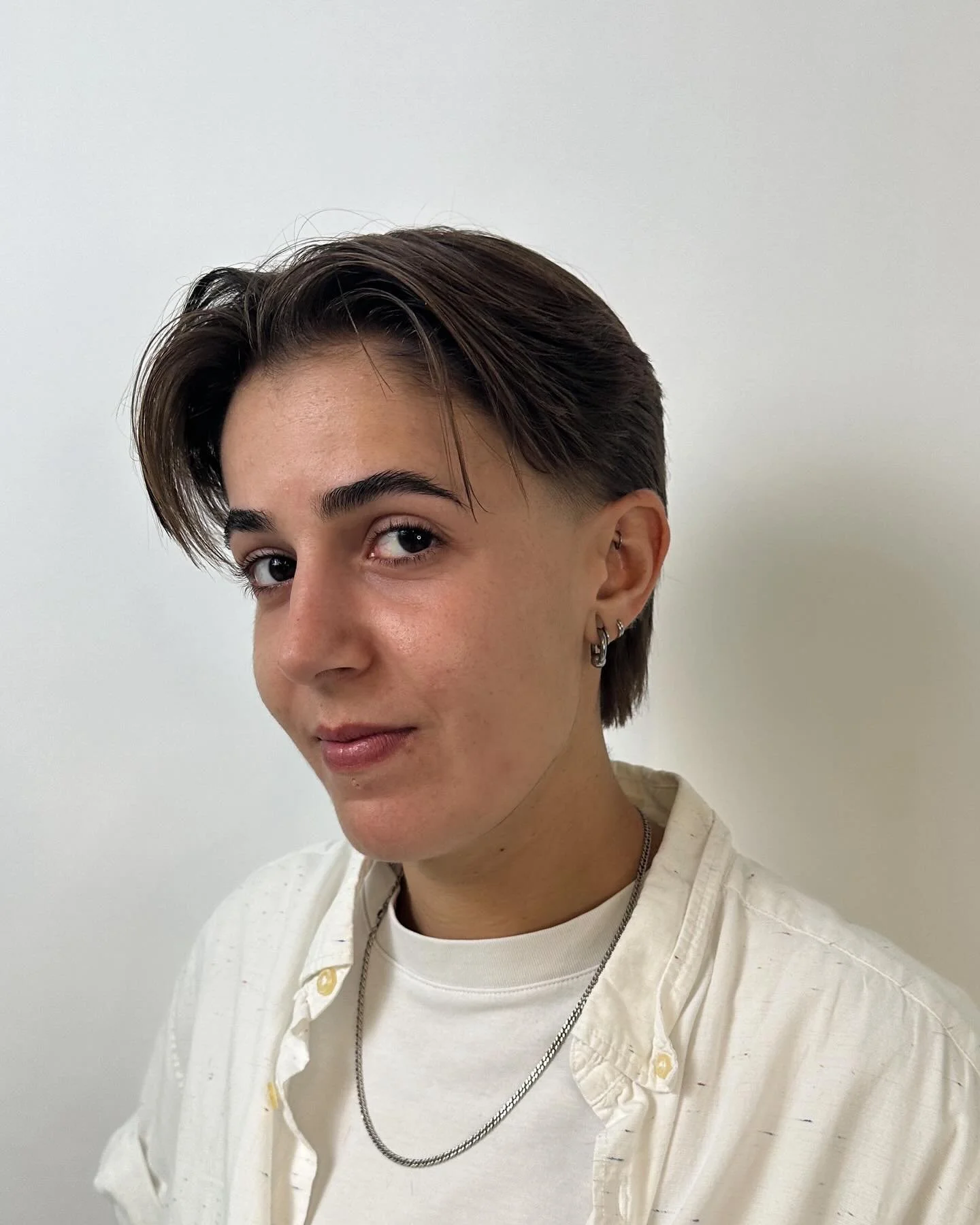 Nothing like a fresh cut for a good friend❤️&zwj;🔥

#taperfade 
#mullet
#queercuts
#shaghaircut
#wolfcut
#queerbarberamsterdam
#kindredkuts 
#queerhaircuts
#queerbarber 
#amsterdam
#mulletamsterdam
#Queerkapper
#androgynoushair 
#hairbysjaq