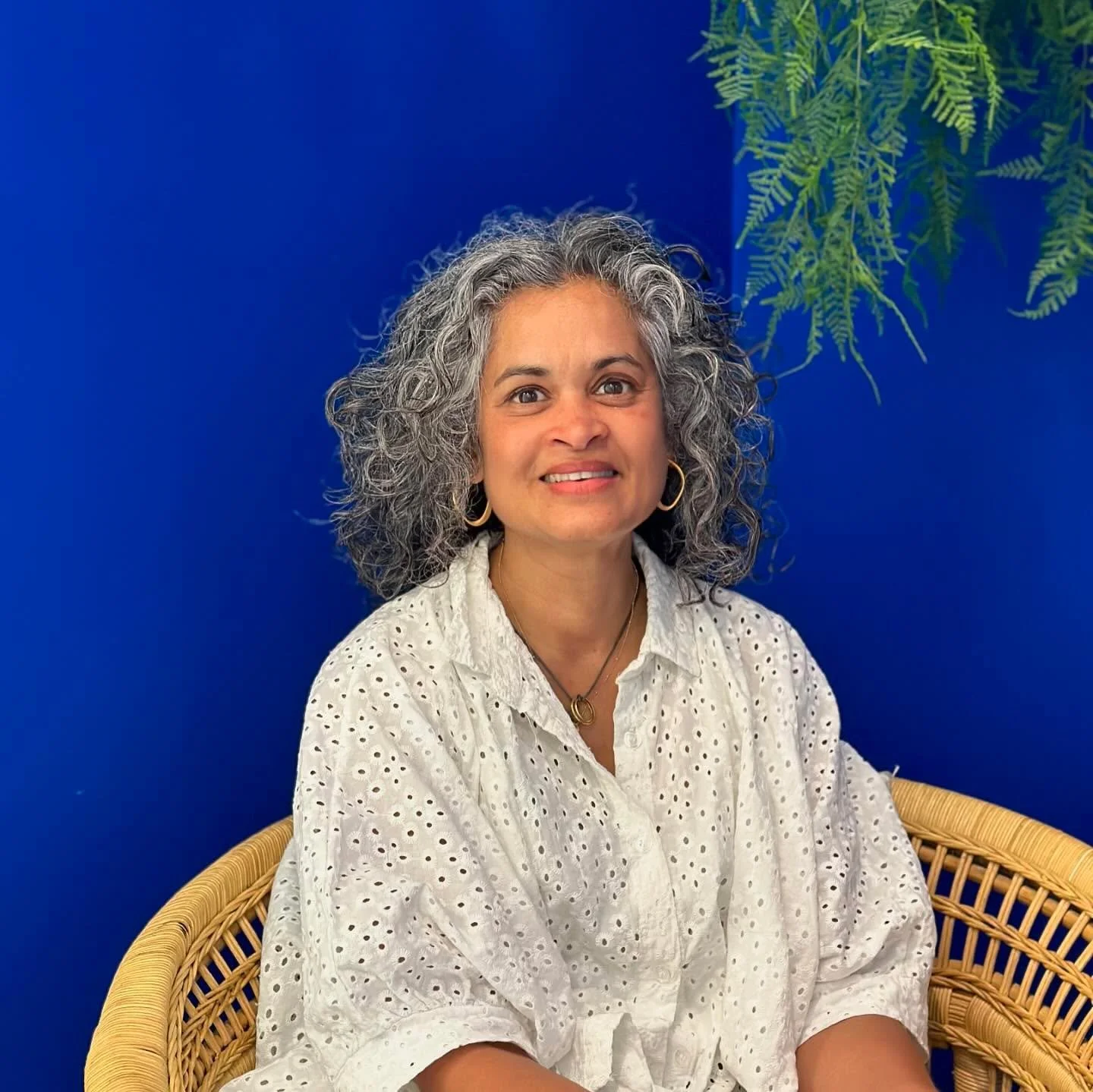 Had the pleasure of giving a Wolfcut to Gracita. Such a special moment! Thank you for the trust✨🫶

#mullet
#queercuts
#shaghaircut
#curlyshag
#curlywolfcut 
#shagmullet 
#modhair 
#wolfcut
#queerbarberamsterdam
#kindredkuts 
#queerhaircuts
#queerbar