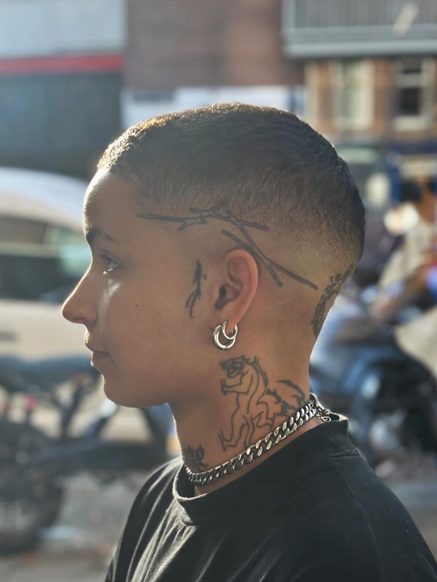 It&rsquo;s something about Amsterdam East&hellip; the fades just behave better here 🫶

Come find me at the barbers office Sumatrastraat 41 💈 www.hairbysjaq.com

#queerbarberamsterdam
#queerhaircuts
#queerbarber 
#amsterdam
#mulletamsterdam
#Queerka