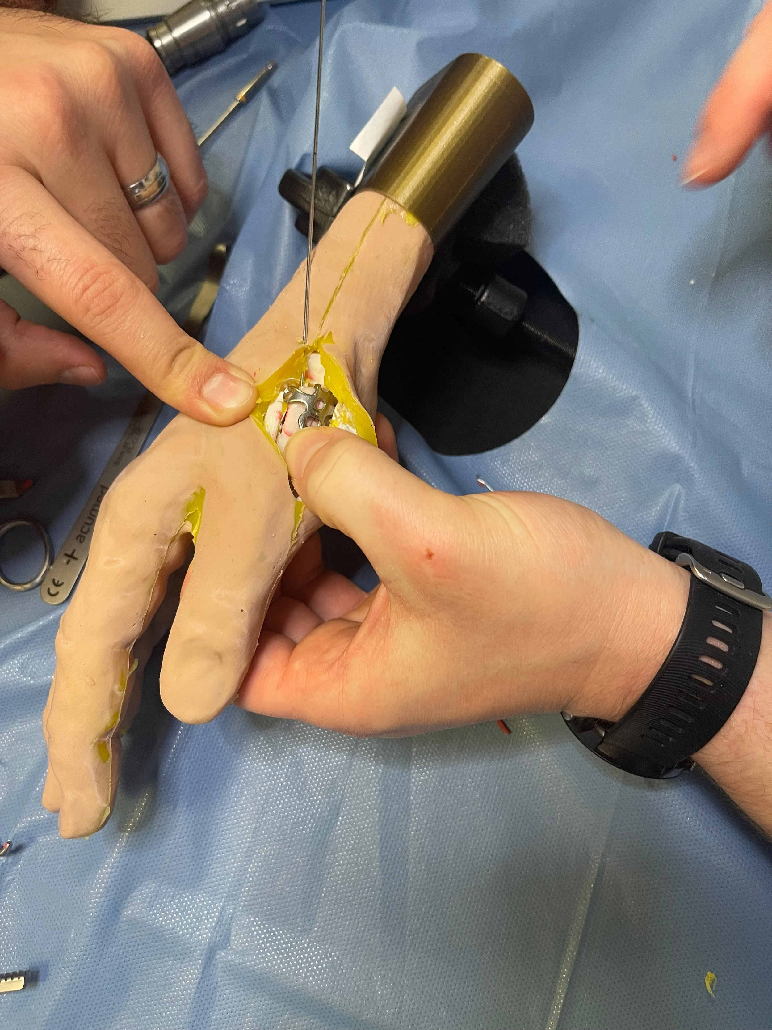 Image of the course in action. Surgical Sculpture – Hand Fracture Surgery Course