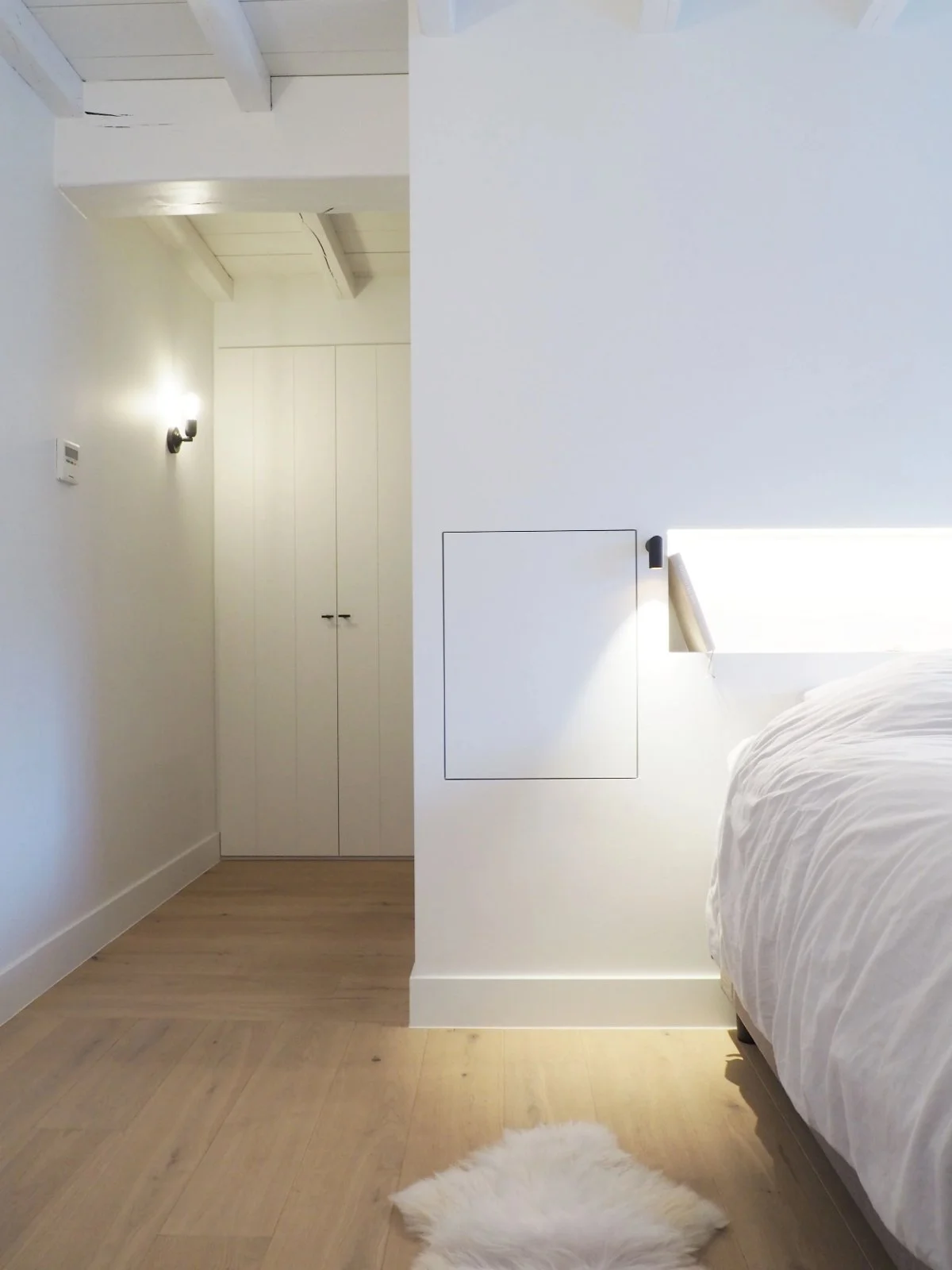 Strak landelijke slaapkamer