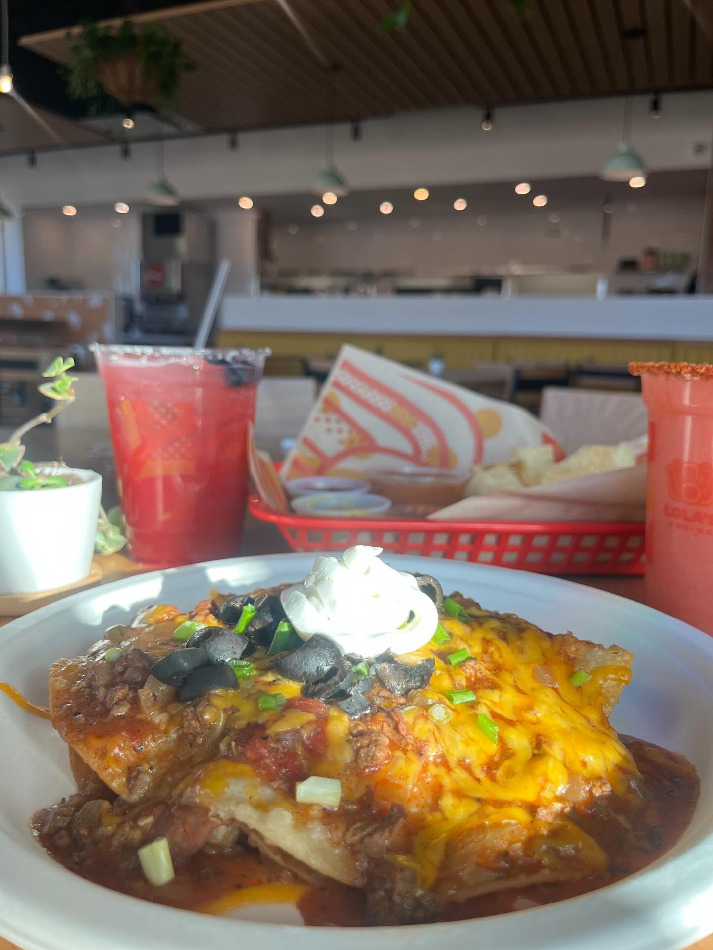 🗣️ &ldquo;I&rsquo;ll have the Mexican Pizza with a Strawberry Margarita rimmed with tajin please&rdquo; 😎 #lolascocinaTM #lolascocinaJV #weareopen