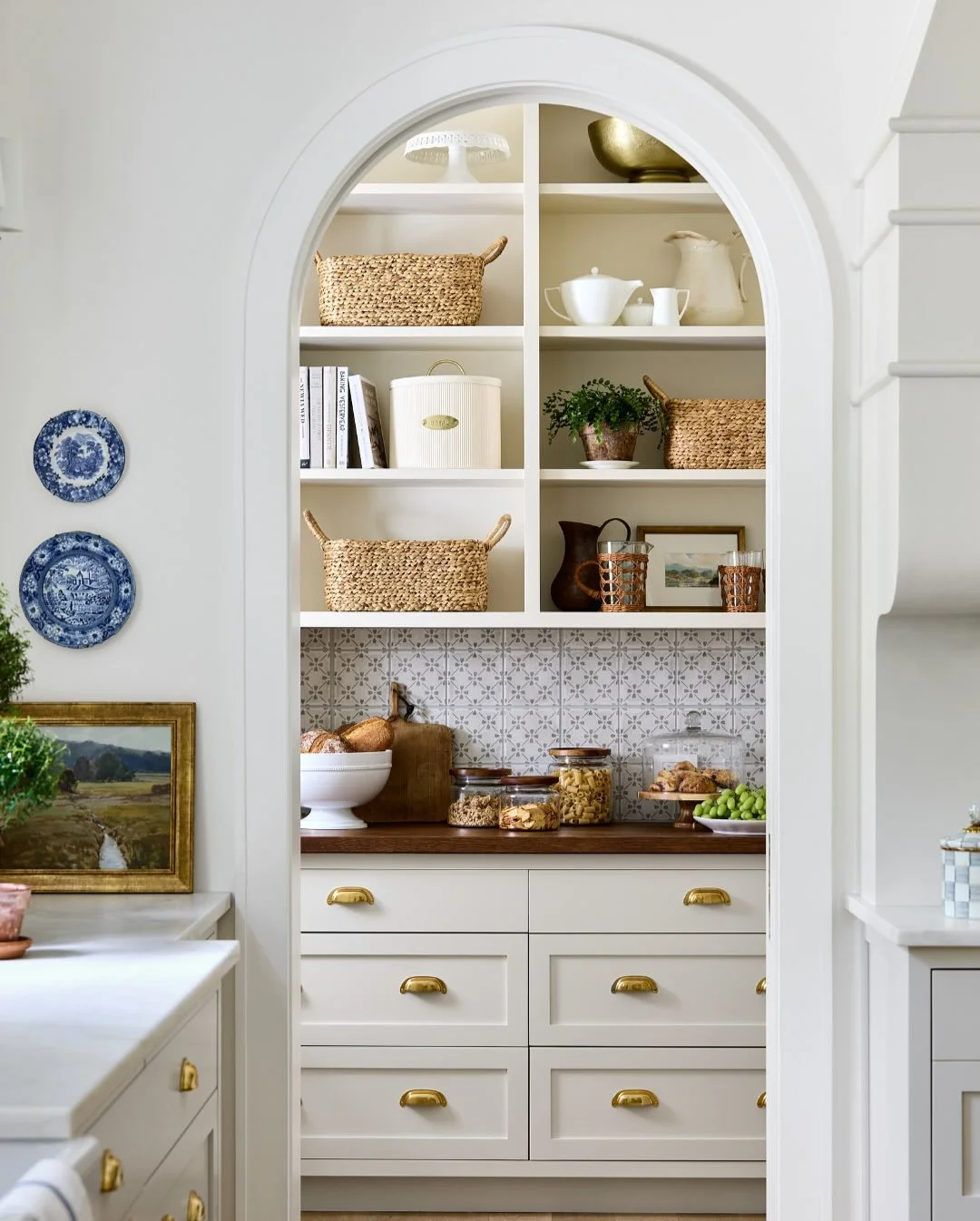 The pantry at #4EverFerryTale always deserves a second look. Unlacquered brass, custom tile, and butcher block counters brought warmth and intention to every detail.

We echoed elements from the kitchen to create quiet continuity without direct repet