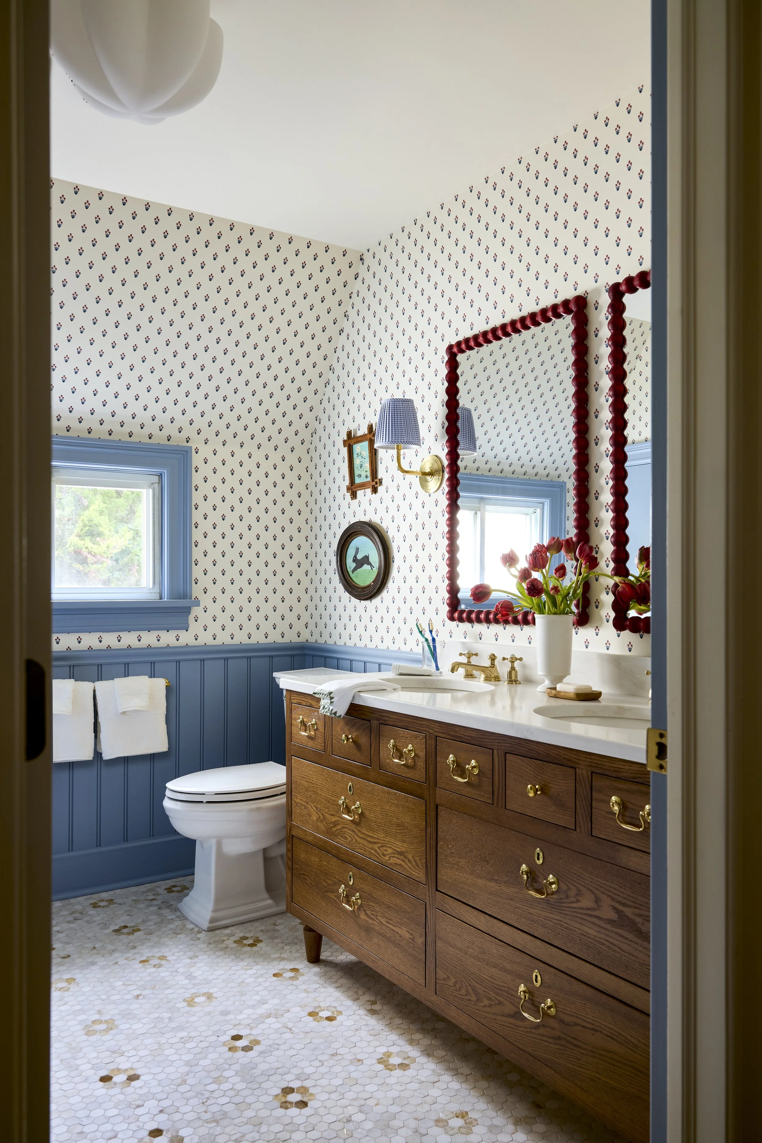 001_mainbathroom_007.jpg