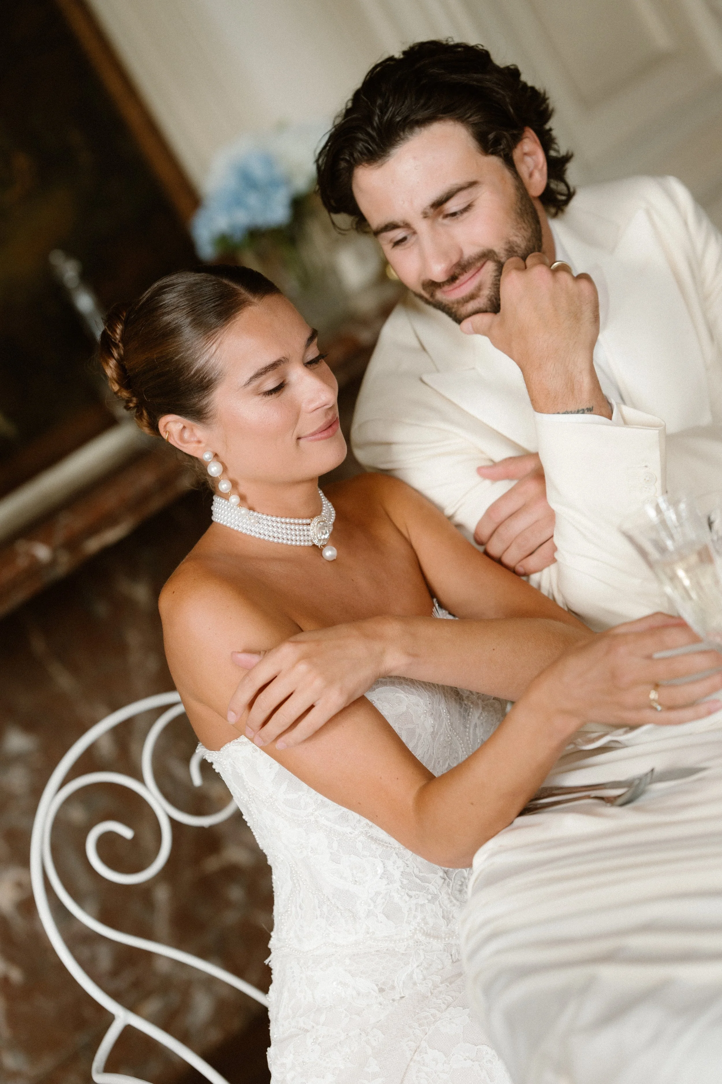 Bride and groom dinner at chateau du prieure