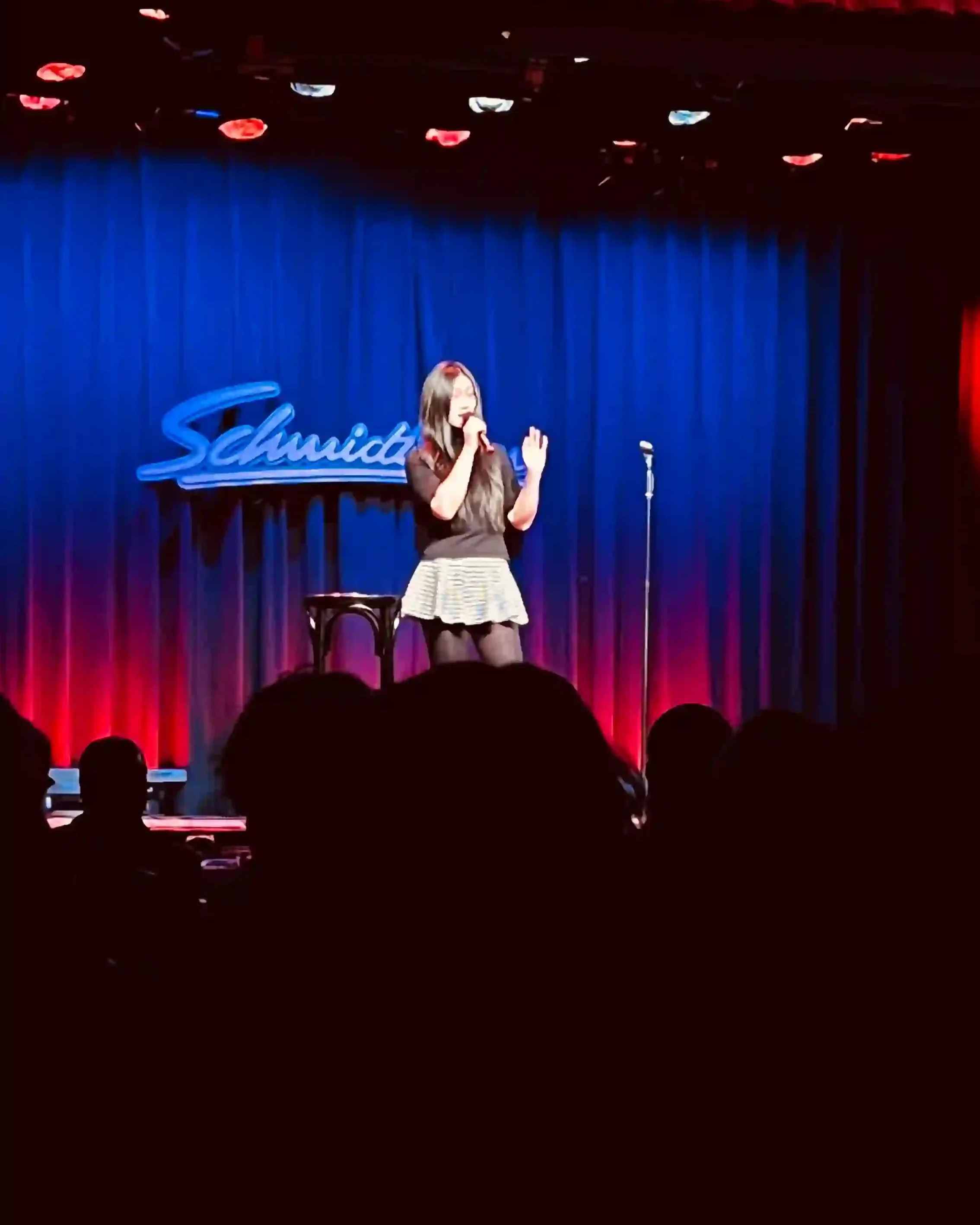 abi li deutsche comedy schmidt theater hamburg