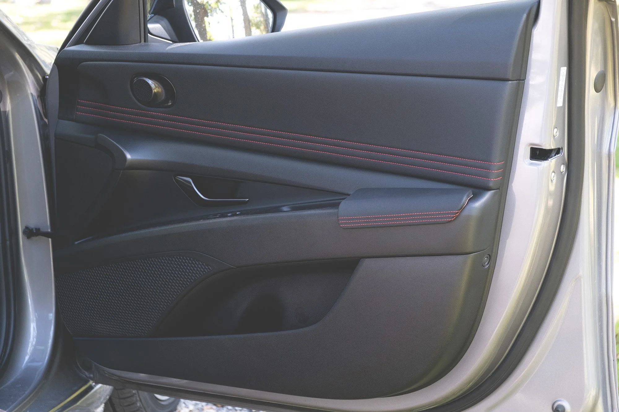 Tri-Stitched CN7 Front Door Armrest (Pair)