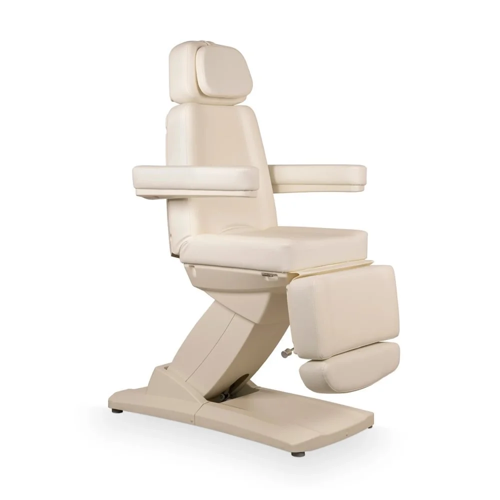 _0007_Aries 3 CR - 1000 x 1000.jpg