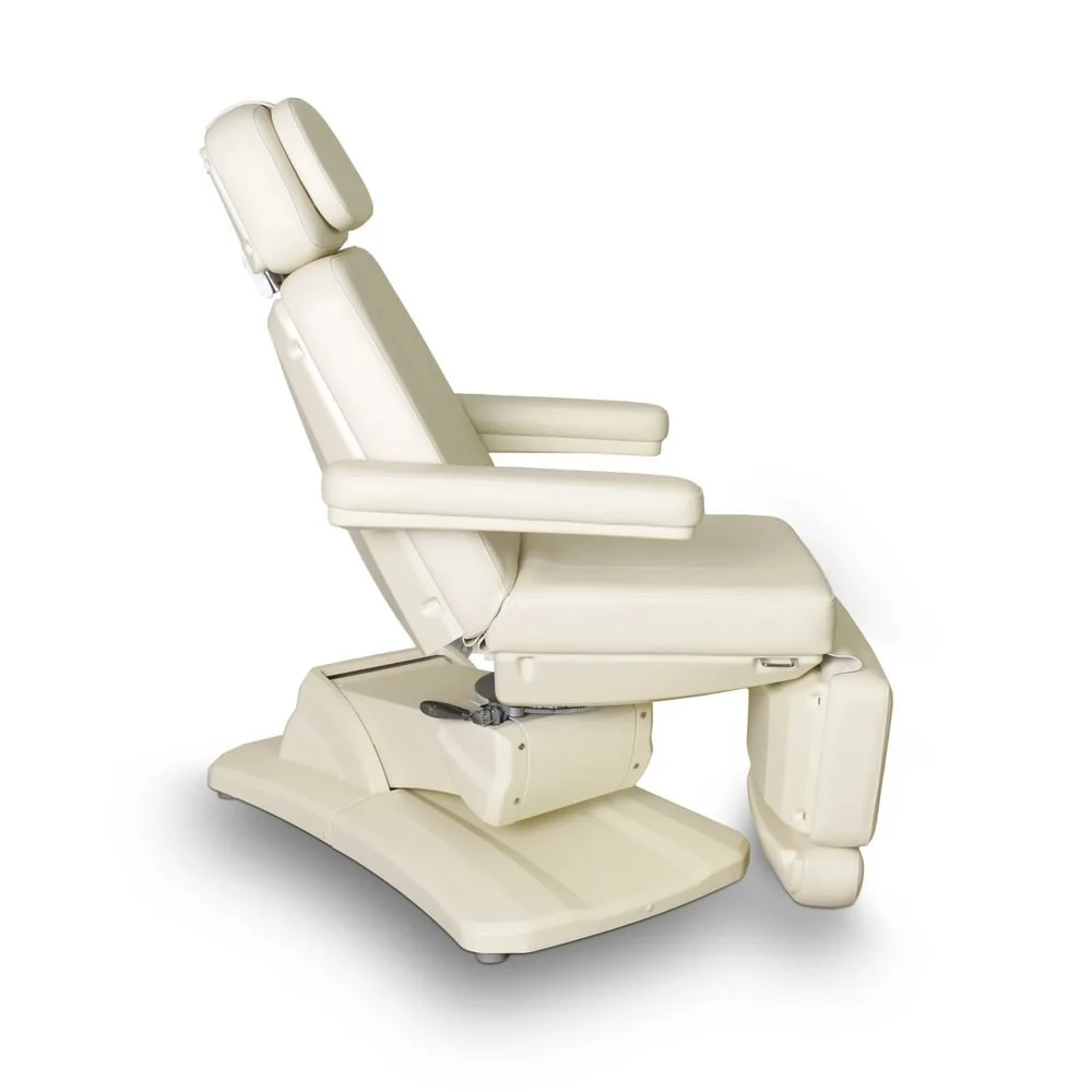 Aries 4 CR - 1000 x 10003.jpg