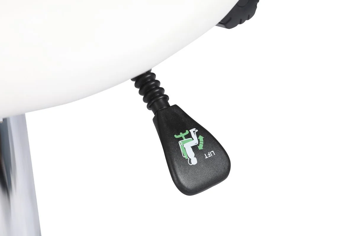 Eli - 2000 x 20004.jpg