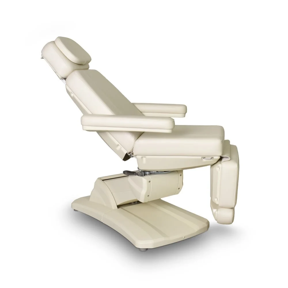 Aries 4 CR - 1000 x 10002.jpg