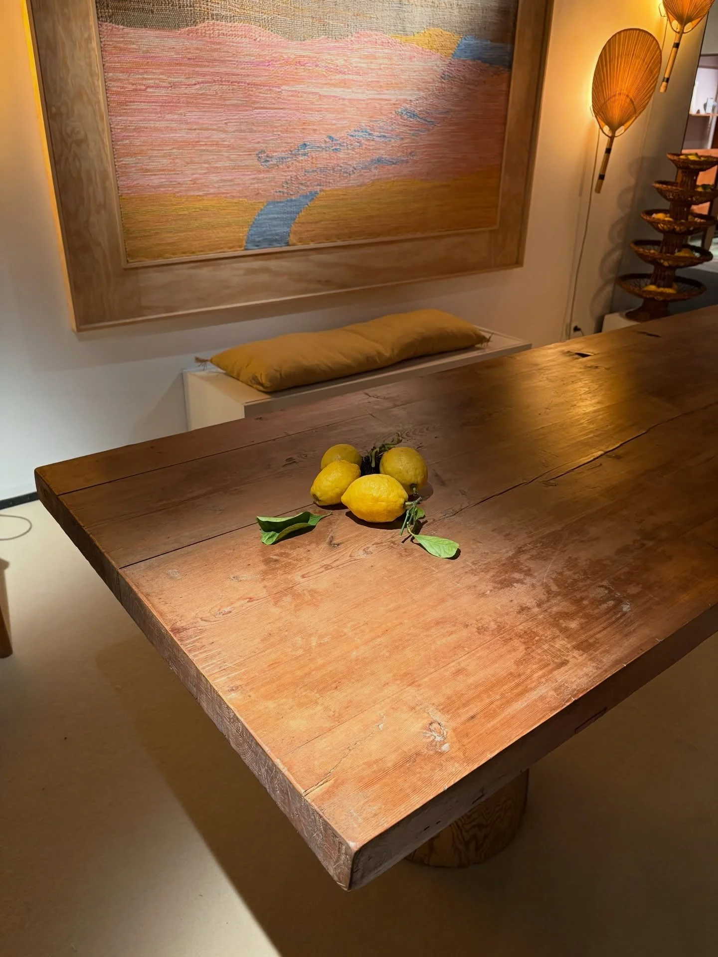 Favourites from PAD Paris 2026 ✨

Pieces are stronger and more sculptural - they feel designed to command attention instead of receding into a space. What caught my eye was the juxtaposition of warm, earthy materials like wood and ceramics mixed with