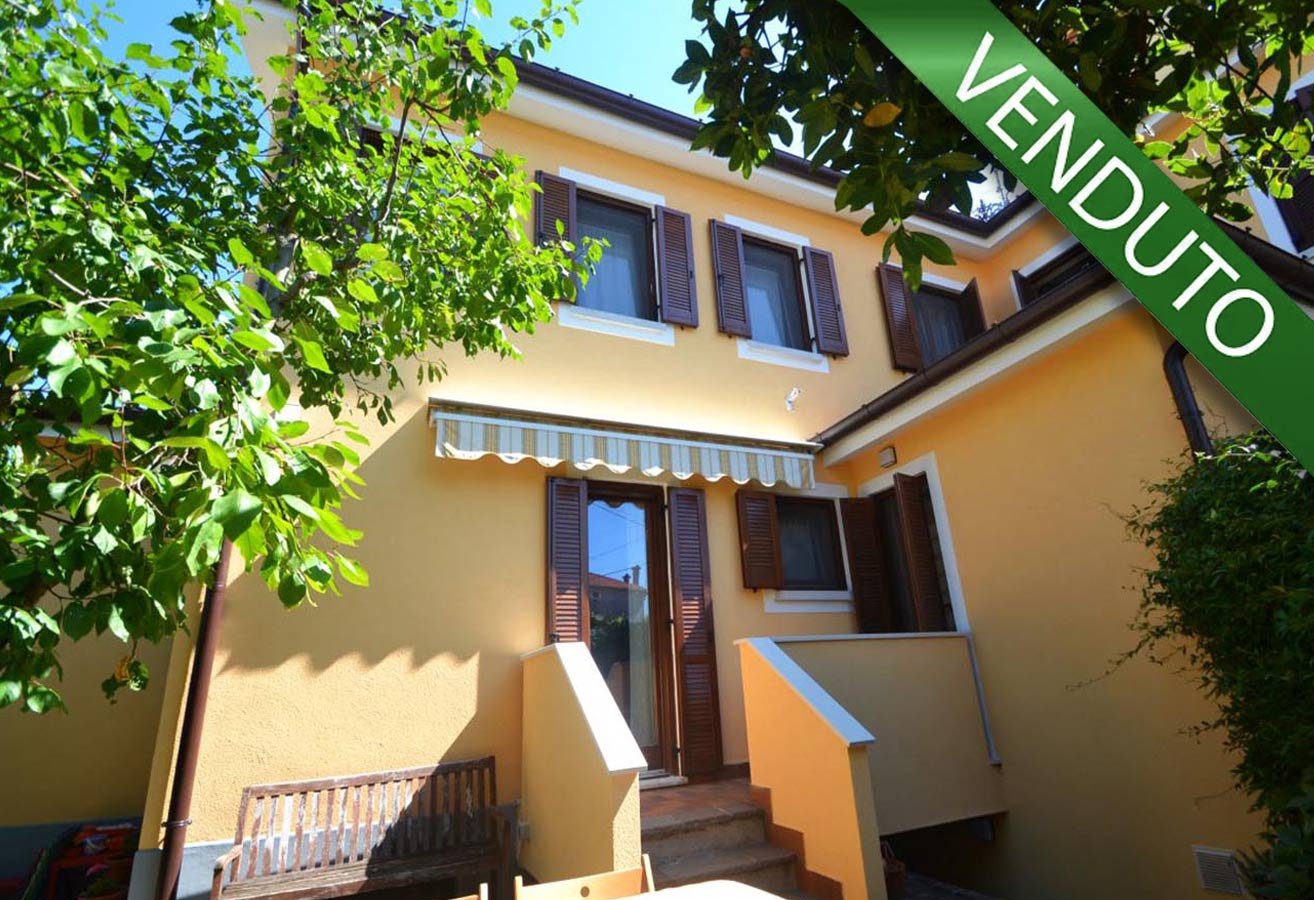 Villa a schiera immersa nella natura