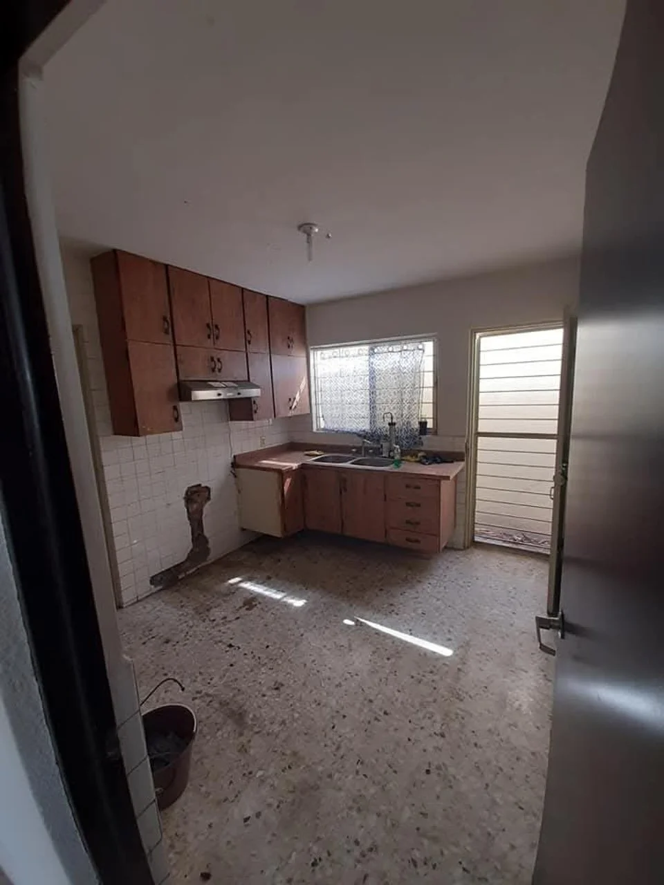 Esto era antes de que Proyectos Quisa pusiera manos a la obra. 

#Transformacion #ProyectosQuisa #Construccion