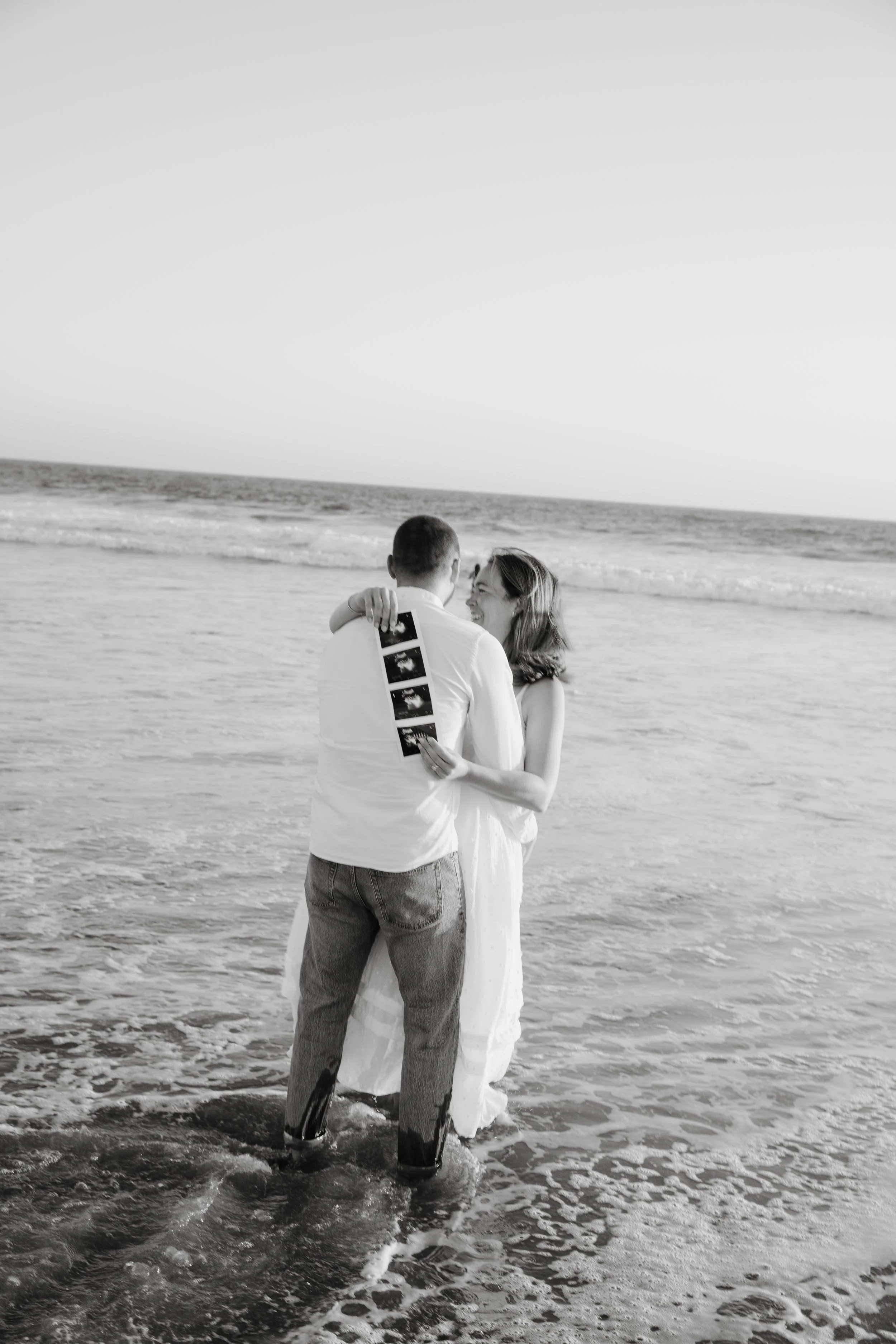 2026-7 Annie and Simon Maternity Manhattan Beach Full-21.jpg