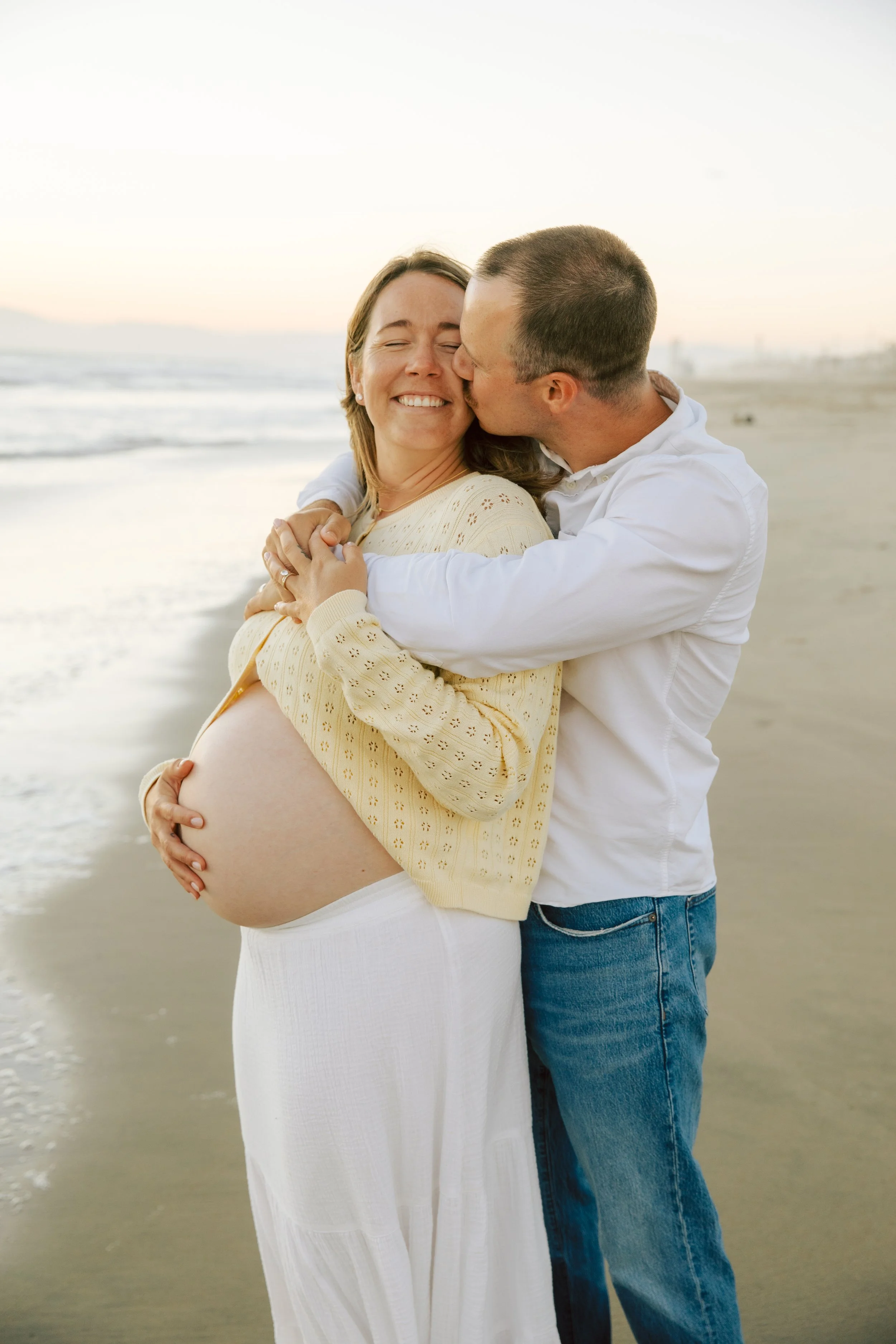 2026-7 Annie and Simon Maternity Manhattan Beach Full-3.jpg