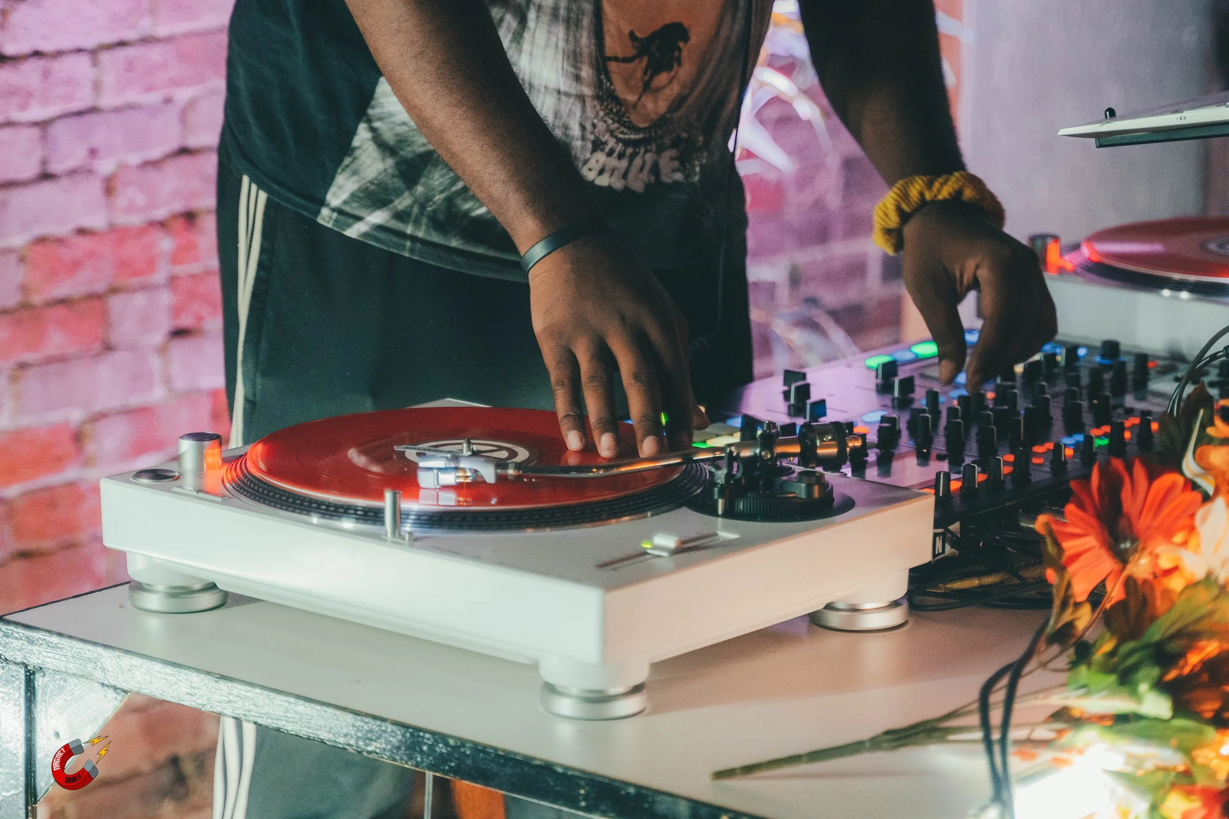 SOHO - Smooth stylish and built for the late night stride