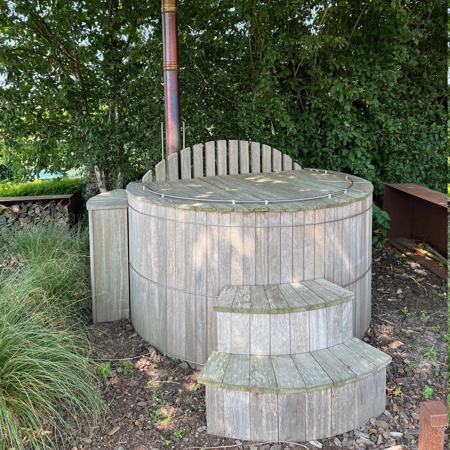 Hottub Studio82