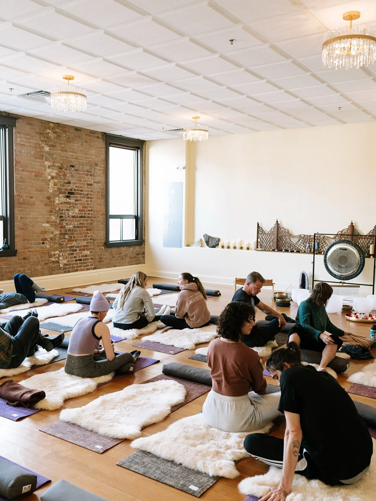 Something new is unfolding at the Light House 🕯️

In a world that can feel especially heavy - financially, mentally, emotionally, spiritually - we want this space to remain within reach. Beginning now, all classes at the Light House will be $18.

Ou