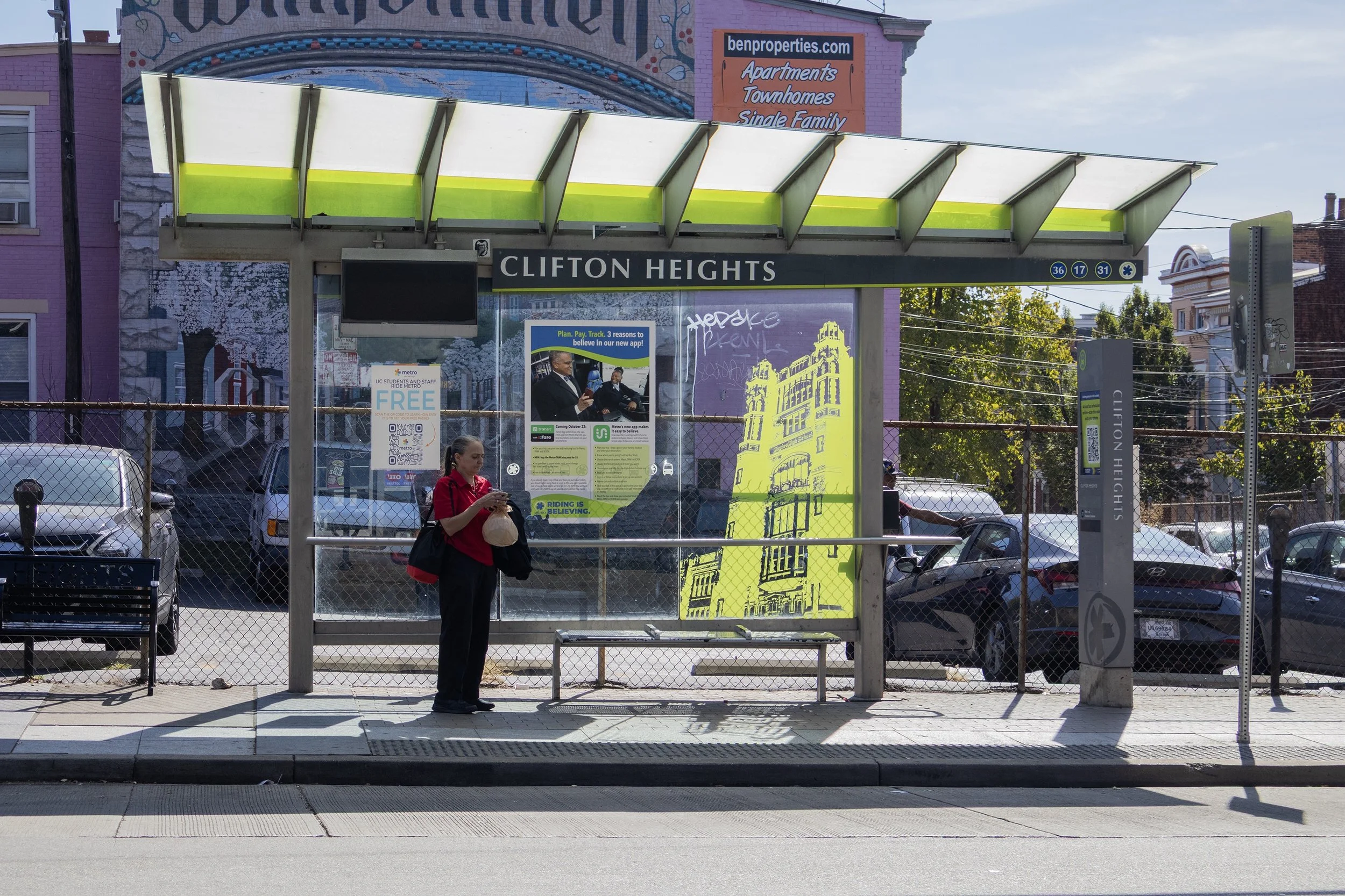 busstop1bymural.jpeg