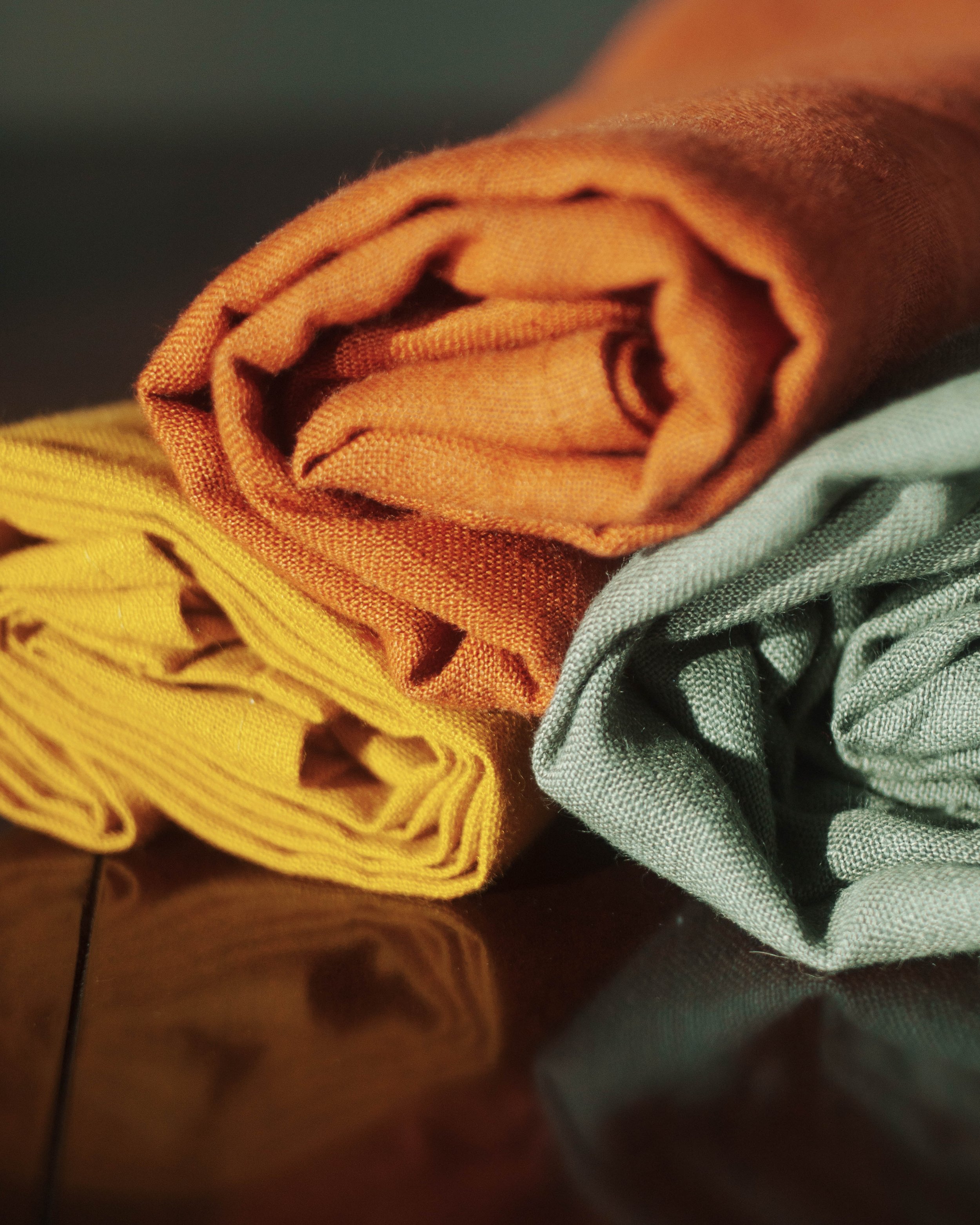 Closeup of all color options for the Classic Linen Table Runner