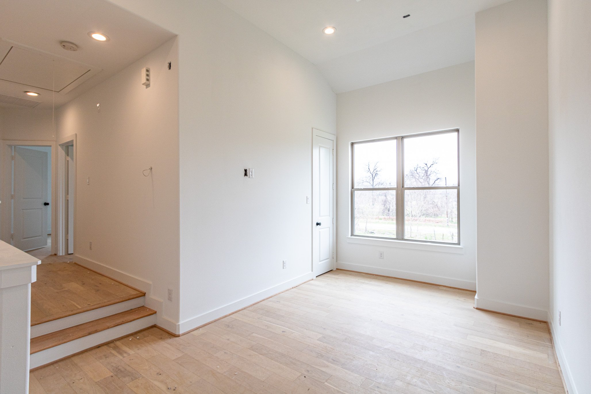 2610 Dennis (13).jpg