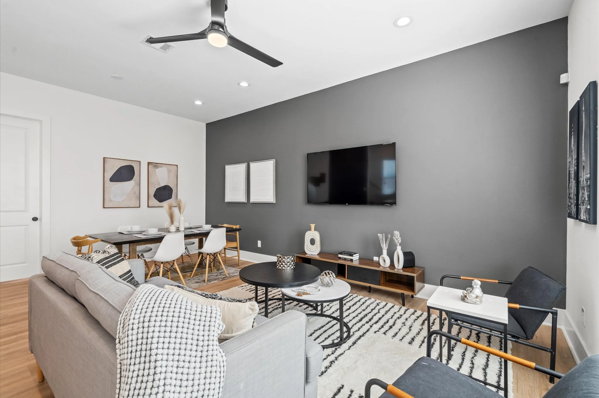 07-3645 Pinemont Dr - 07.jpg