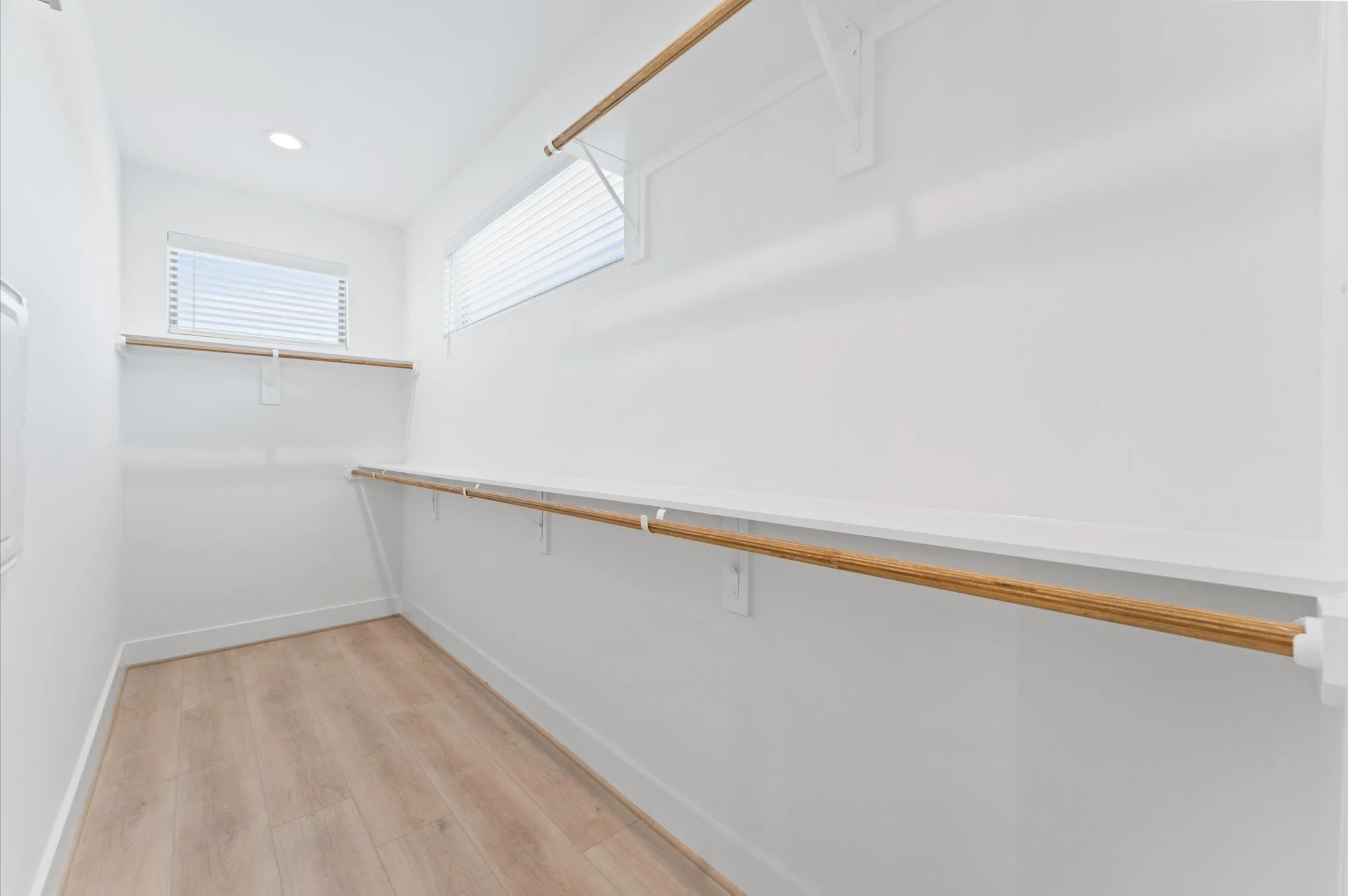 18-820 Curtin St #G - 20.jpg