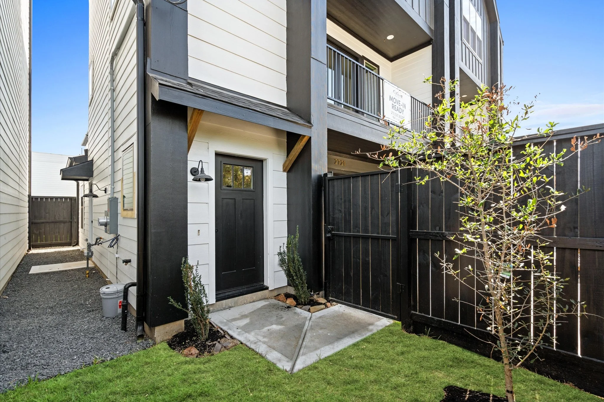 04-2721 Live Oak St - 31.jpg