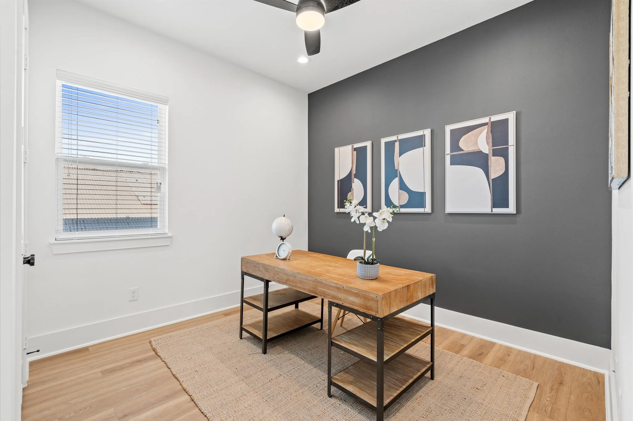 13-3645 Pinemont Dr - 12.jpg