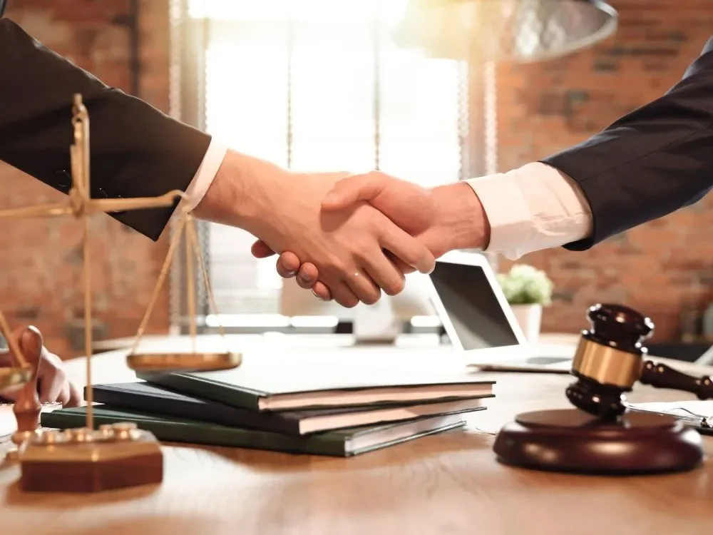 How Does a Bail Bondsman Work? A Clear, Step-by-Step Guide