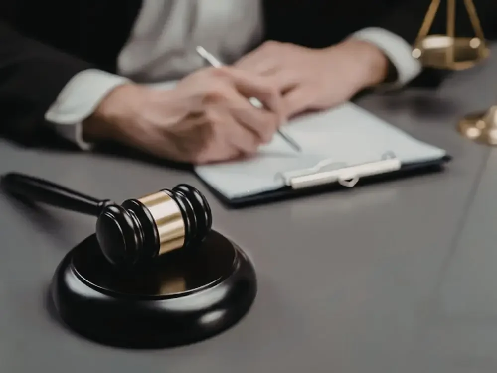 Person completing paperwork to post bail in Mississippi