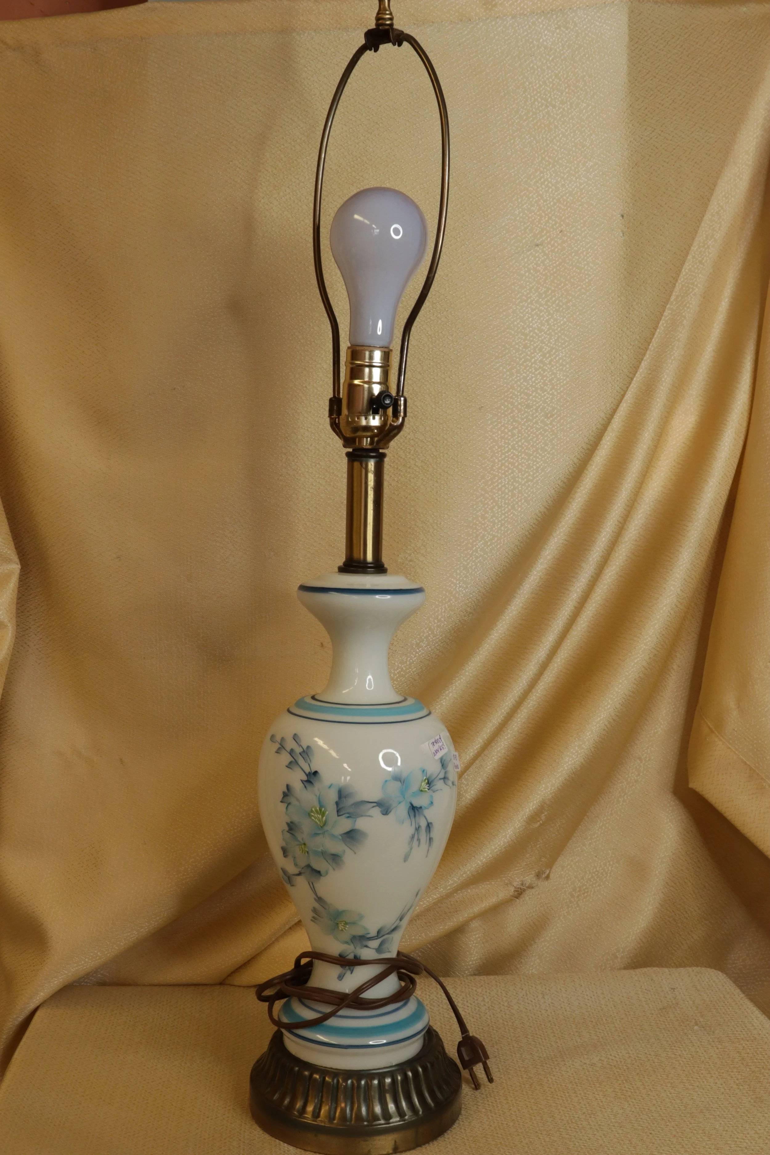 Large Blue Floral Lamp (pick up only)