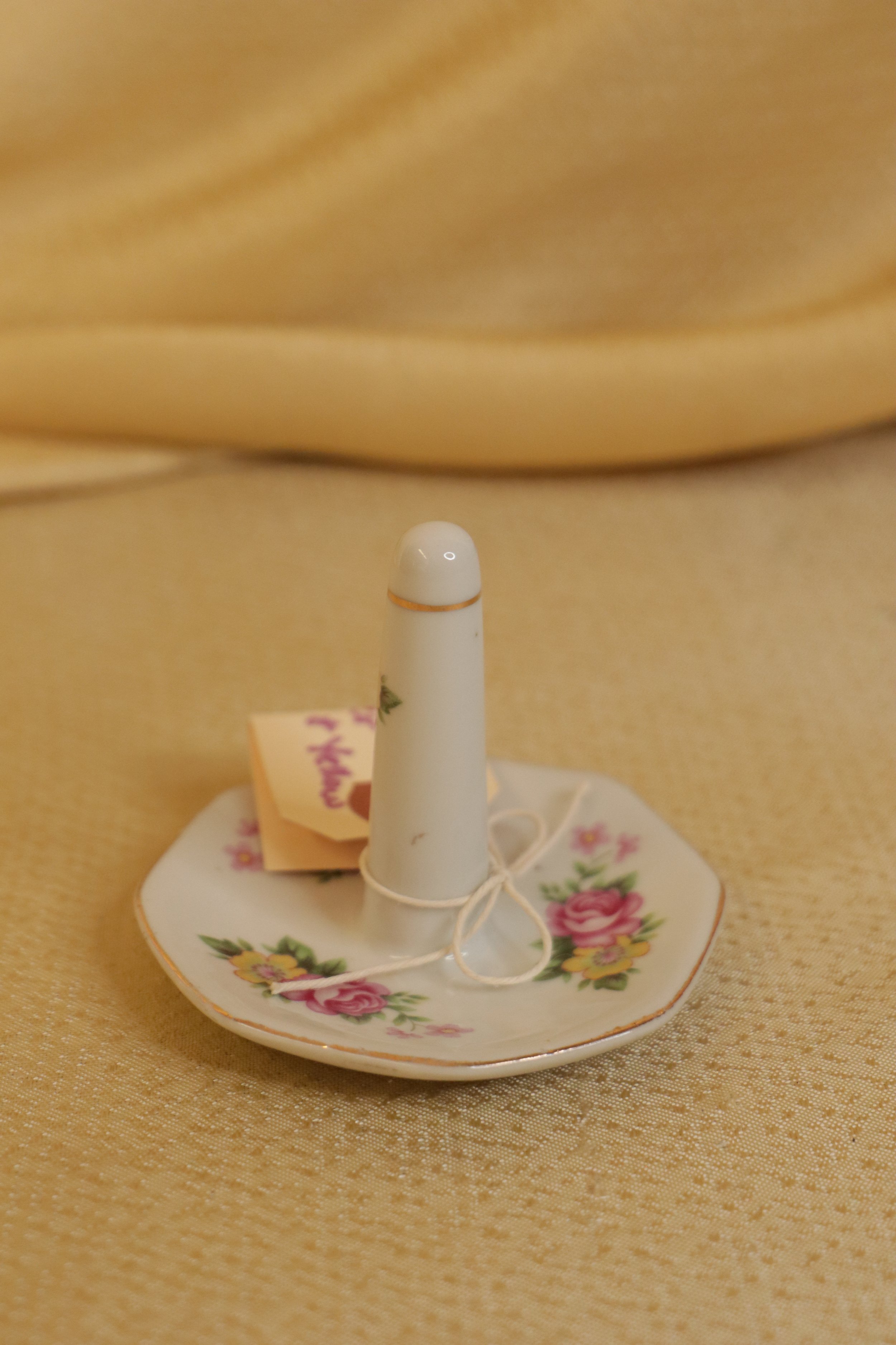 Ring Holder with Pink & Yellow Roses