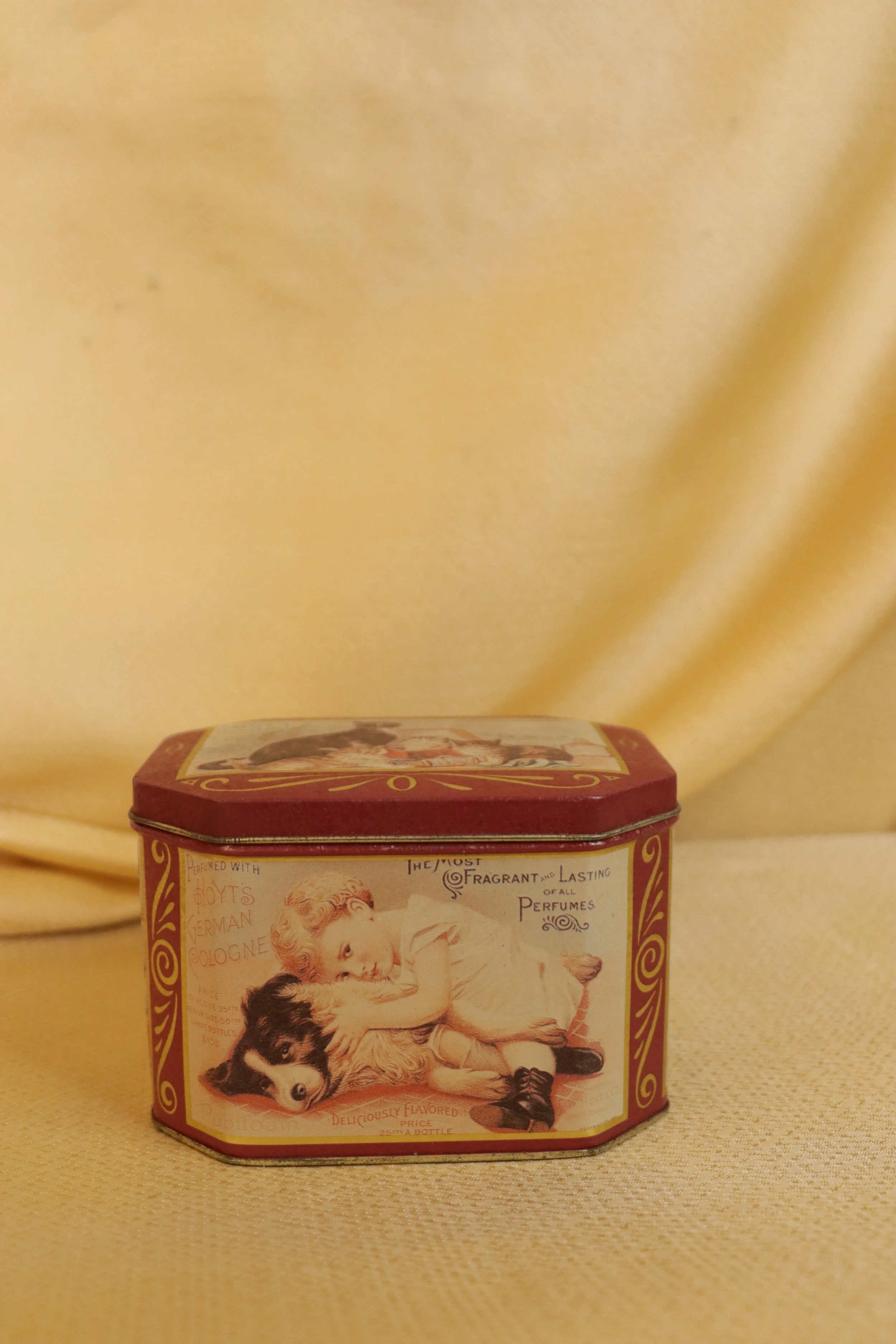 Hoyt's German Cologne Tin