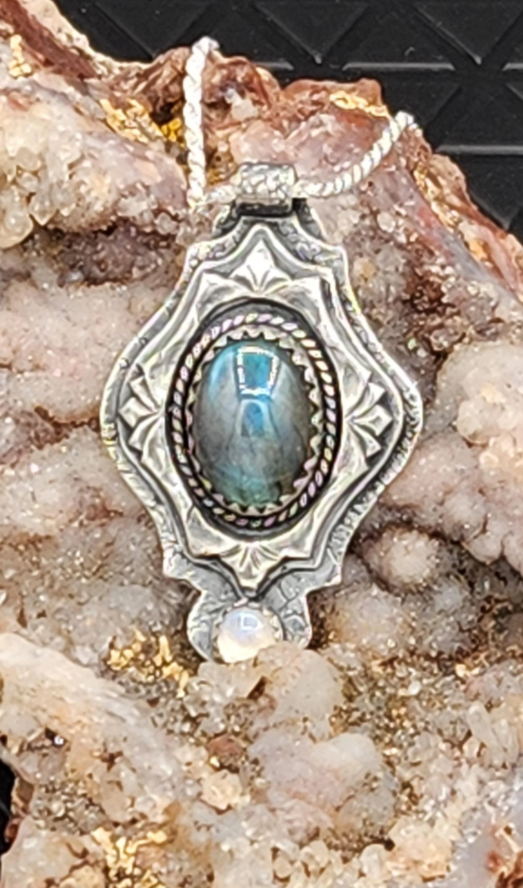 Mechanic's Bloom Pendant