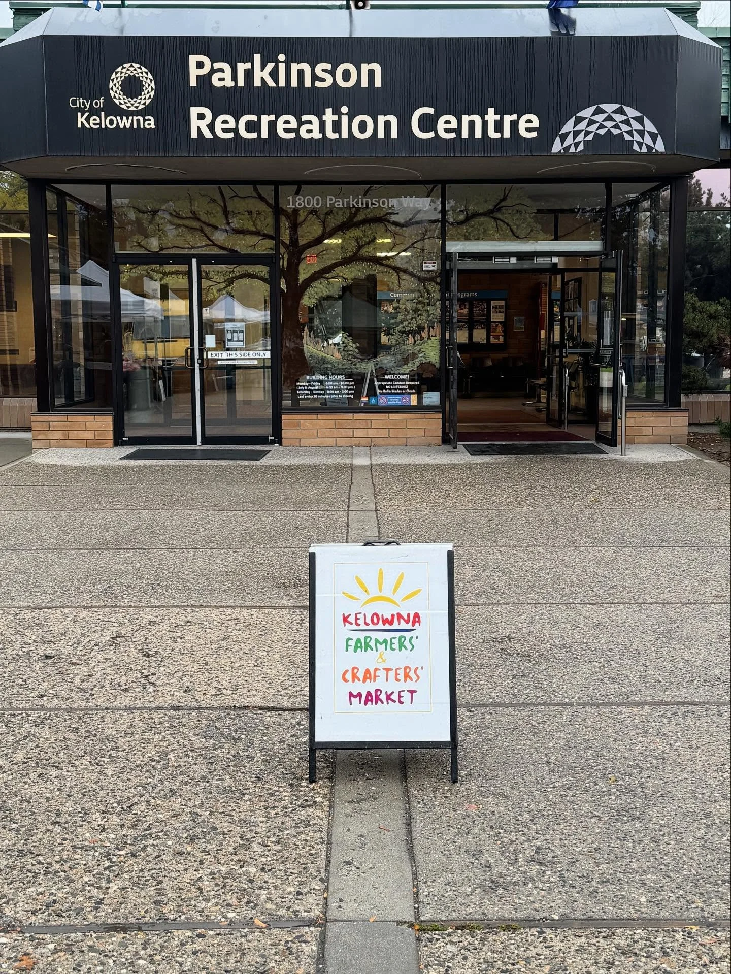 It&rsquo;s that time again! 
The Kelowna Farmers &amp; Crafters Winter Market returns every Saturday from  9 to 1, bringing the warmth of local community indoors.
Discover farm-fresh produce, artisan creations, and handmade goodness all under one roo