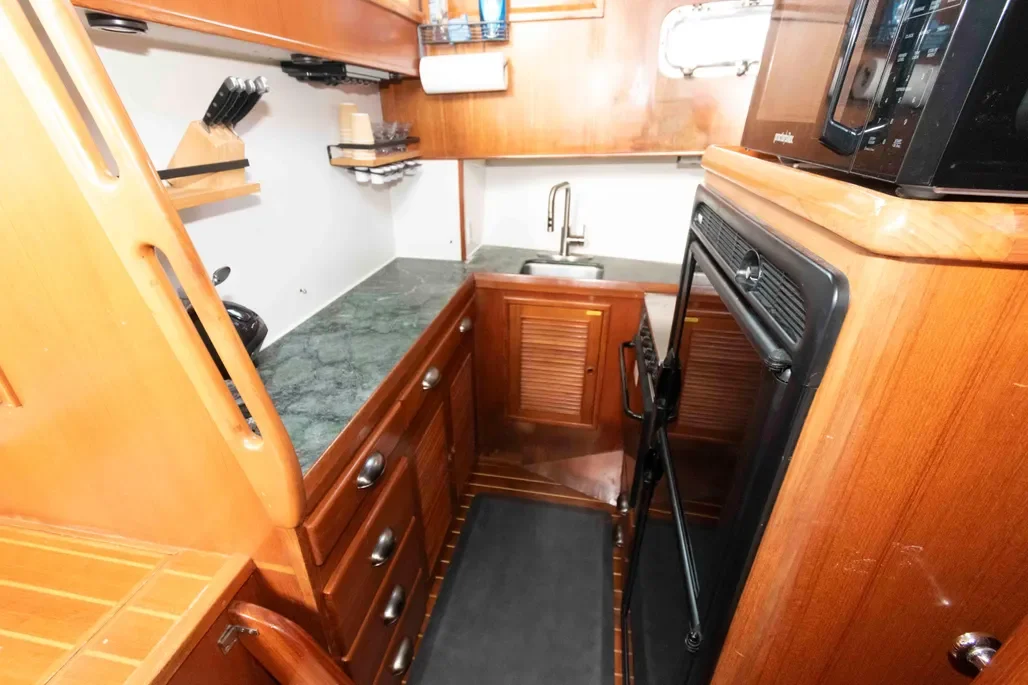 DEFIANT one: Kitchen Galley