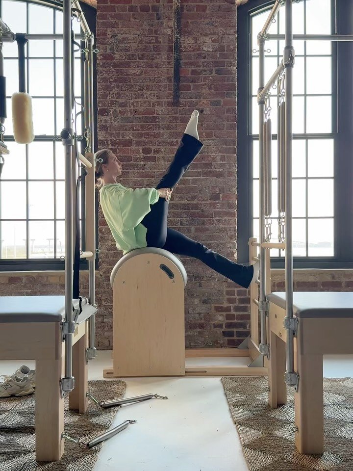 A recap of my busy Monday as a comprehensive Pilates instructor 🤍💫