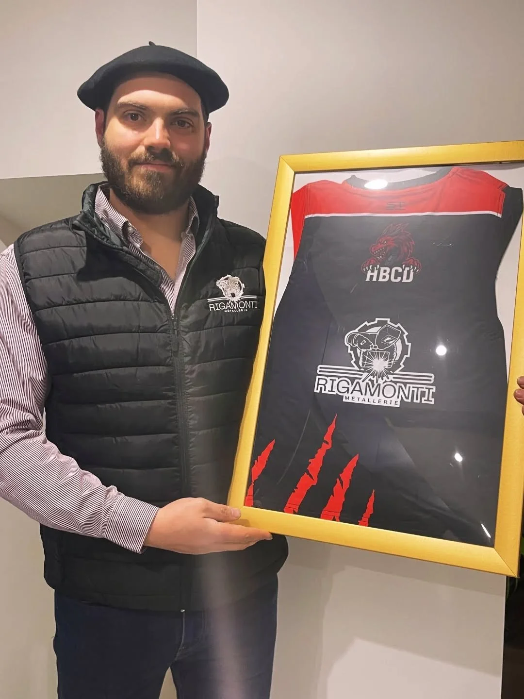 Nous sommes fi&egrave;res de sponsoriser le hand de saint donat et encourageons ces filles pleines d'espoir. 🎉🇨🇵