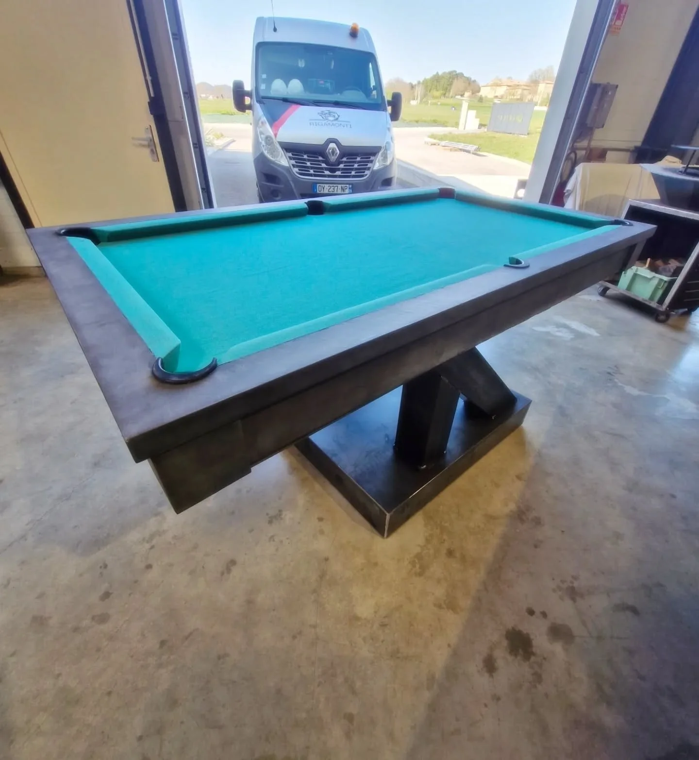 Fabrication d'un pied centrale de billard ainsi que sa t&ocirc;le sup&eacute;rieur en inox 304L en guise de table, et tout &ccedil;a sur roulette ! 🧑🏼&zwj;🏭🇨🇵 #&oelig;uvredart #fabricationfran&ccedil;aise