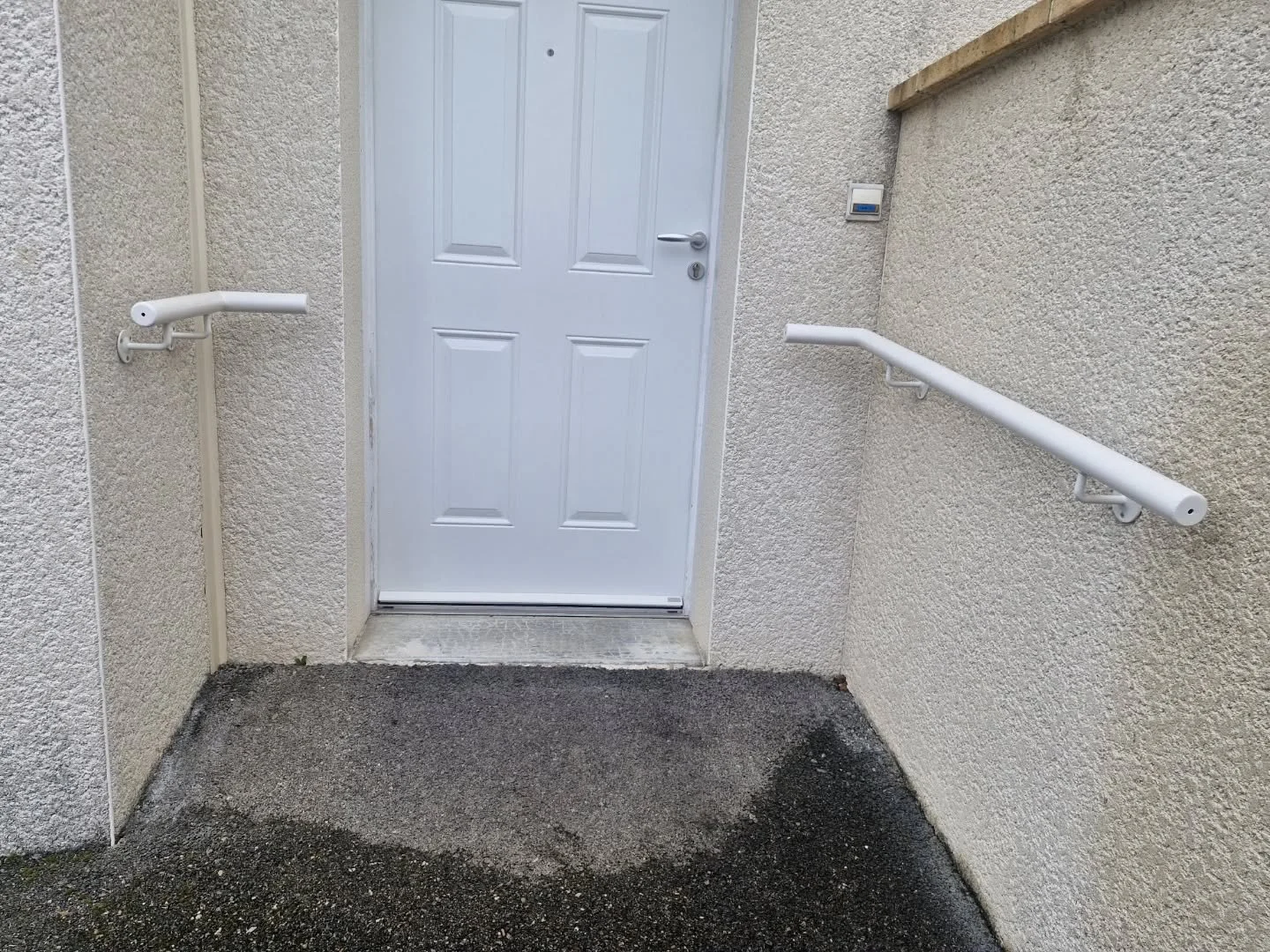 Installation de main courante 🧑🏼&zwj;🏭🇨🇵